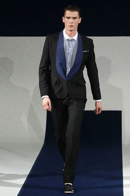 PARIS FASHION WEEK: ALEXIS MABILLE SPRING 2012