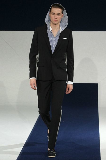 PARIS FASHION WEEK: ALEXIS MABILLE SPRING 2012