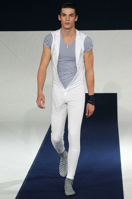 PARIS FASHION WEEK: ALEXIS MABILLE SPRING 2012