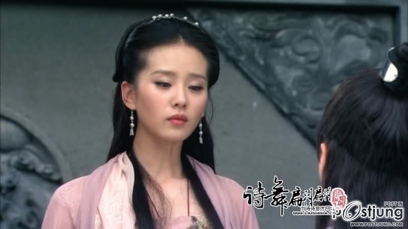 Liu Shi Shi / หลิว ซือ ซือ ดารานางเอกสาวอีกคนหนึ่งที่กำลังเทียบรัศมีกับยอดนางเอกอย่าง หลิว อี้ เฟย อยู่ในตอนนี้