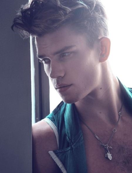 FIASCO MAGAZINE: ANDRE BENTZER IN "EMPIRE STATE" BY PHOTOGRAPHER GREG SWALES