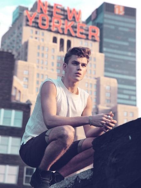 FIASCO MAGAZINE: ANDRE BENTZER IN "EMPIRE STATE" BY PHOTOGRAPHER GREG SWALES