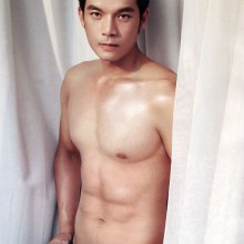  อะตอม สัมพันธภาพ  หนุ่มหล่อจาก เสาร์5 และ หอบรักมาห่มป่า