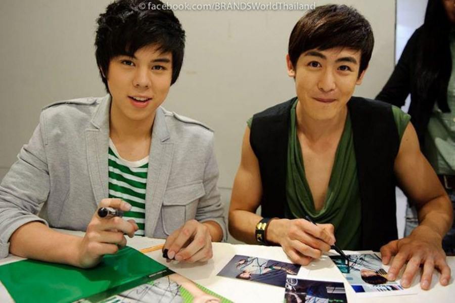 นิชคุณ & พีช-พชร @ งานเปิดแคมเปญ "อนาคต...มีได้ไม่สิ้นสุด ดื่มแบรนด์ทุกวัน"