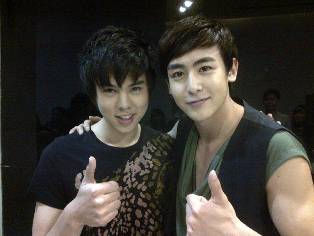 นิชคุณ & พีช-พชร @ งานเปิดแคมเปญ "อนาคต...มีได้ไม่สิ้นสุด ดื่มแบรนด์ทุกวัน"