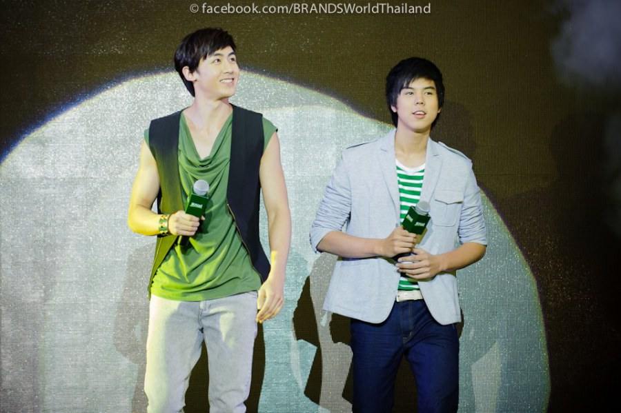 นิชคุณ & พีช-พชร @ งานเปิดแคมเปญ "อนาคต...มีได้ไม่สิ้นสุด ดื่มแบรนด์ทุกวัน"