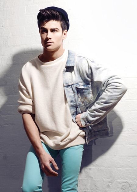 DORIAN MAGAZINE: RAPHAEL SANDER IN "SCREEN TEST" BY PHOTOGRAPHER ENOKAE