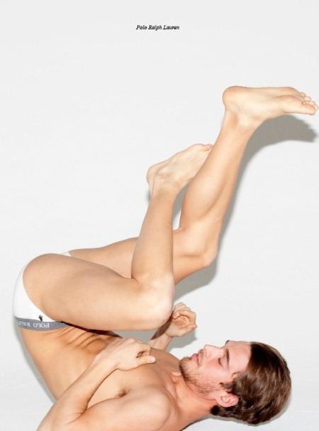 TOH! MAGAZINE: SIMON BREDARIOL IN "REMEMBER TO BRIEF" BY PHOTOGRAPHY SIMON