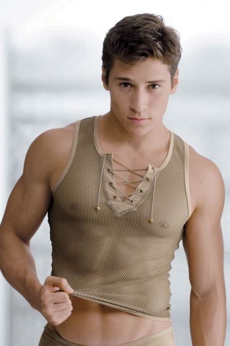 CAMPAIGN: RENATO FERREIRA FOR UNDERGEAR SUMMER 2011