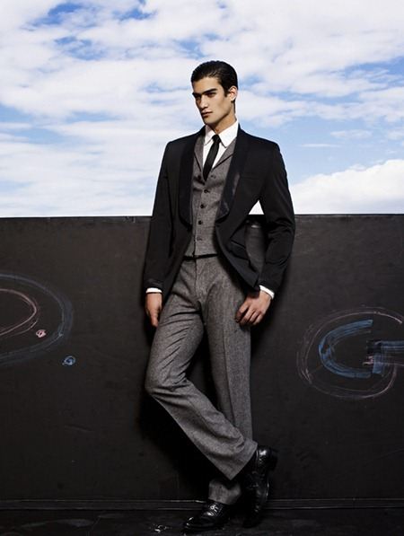 AGENCY: KAYLAN GALGOUST WITH CITY MODEL BY PHOTOGRAPHER RICK DAY