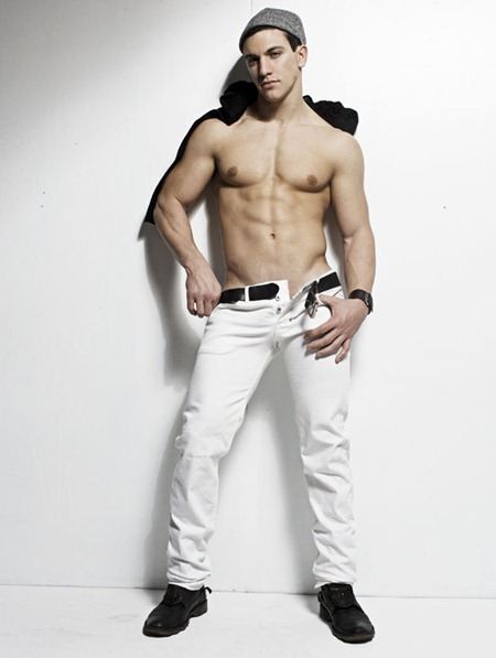 MASCULINE DOSAGE: RAY SANTIESTEBAN BY PHOTOGRAPHER RICK DAY