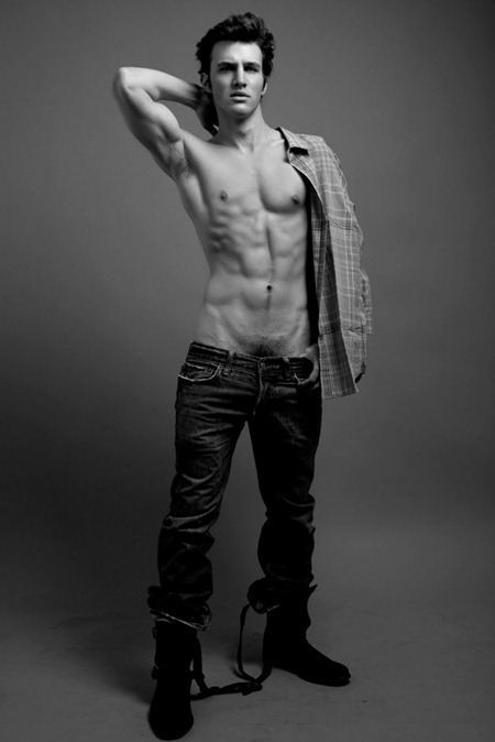 AGENCY: THOMAS WITH ORB MODELS BY PHOTOGRAPHER JIN WANG