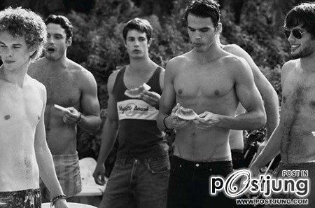 ATTITUDE UK: SELFRIDGES SWIMWEAR PORTFOLIO BY PHOTOGRAPHER MISCHA TAYLOR