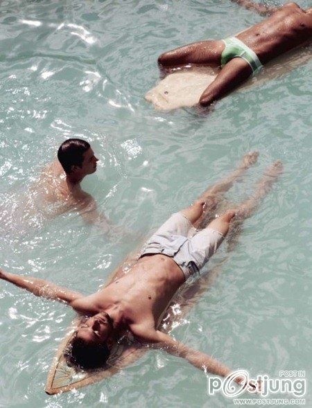 ATTITUDE UK: SELFRIDGES SWIMWEAR PORTFOLIO BY PHOTOGRAPHER MISCHA TAYLOR