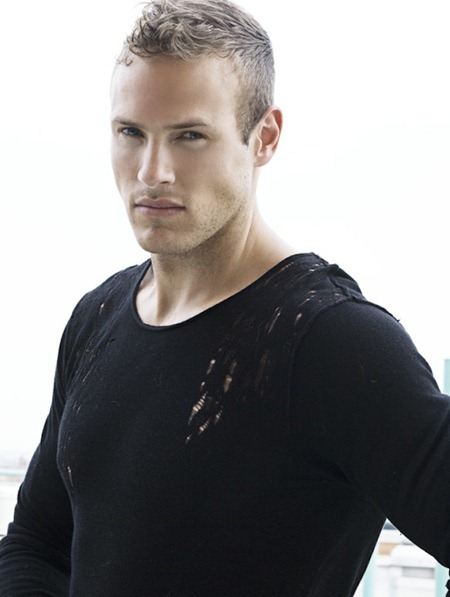 MASCULINE DOSAGE: SEAN SULLIVAN BY PHOTOGRAPHER RICK DAY