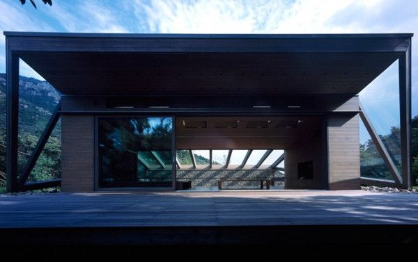 Glass Roof House to Love the Earth, and You