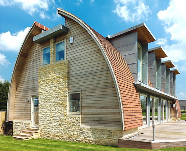 Curved Roof House Plan makes a Stylish Eco Statement