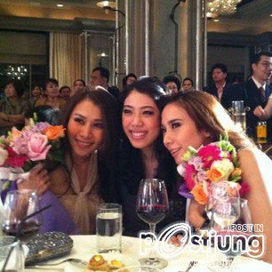 สวยเริ่ดเจิดจรัสเพื่อนซุปตาร์"อั้ม พัชราภา"@งานเเต่งเพื่อน!!