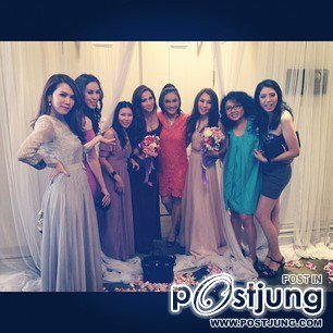 สวยเริ่ดเจิดจรัสเพื่อนซุปตาร์"อั้ม พัชราภา"@งานเเต่งเพื่อน!!