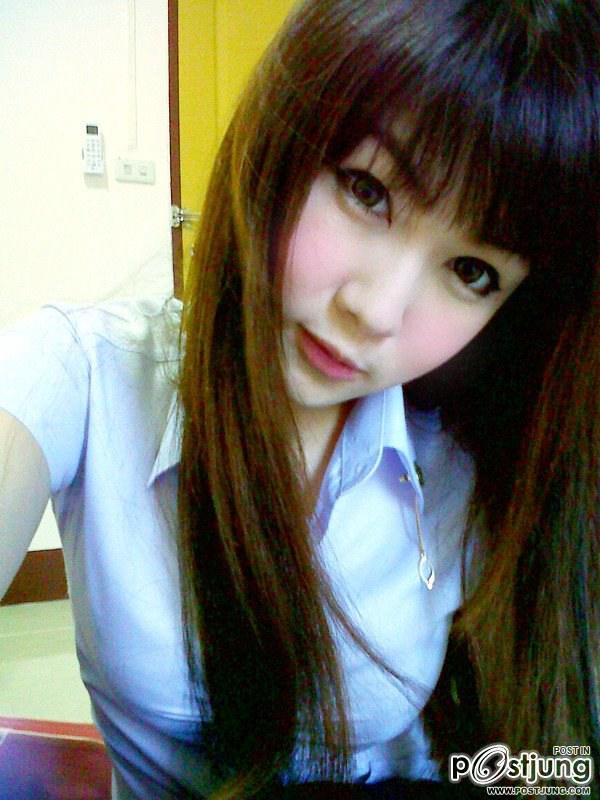 สาวสวยหน้าตุ๊กตา