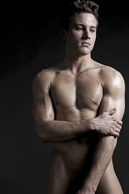 MASCULINE DOSAGE: TRAVIS BY PHOTOGRAPHER JERRAD MATTHEW