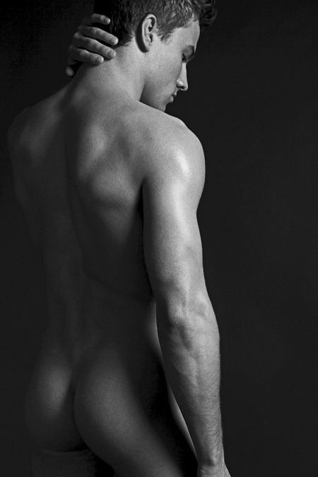 MASCULINE DOSAGE: TRAVIS BY PHOTOGRAPHER JERRAD MATTHEW