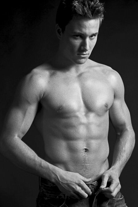 MASCULINE DOSAGE: TRAVIS BY PHOTOGRAPHER JERRAD MATTHEW