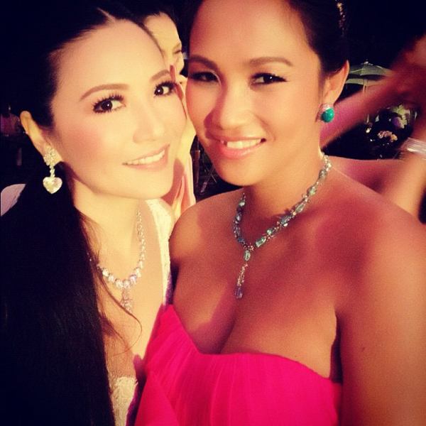 ยินดีกับเจ้าสาวคนสวย เกรซ-จงเจต จูงมือวิวาห์สุดหวาน