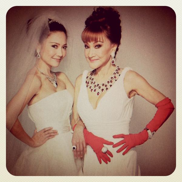 ยินดีกับเจ้าสาวคนสวย เกรซ-จงเจต จูงมือวิวาห์สุดหวาน