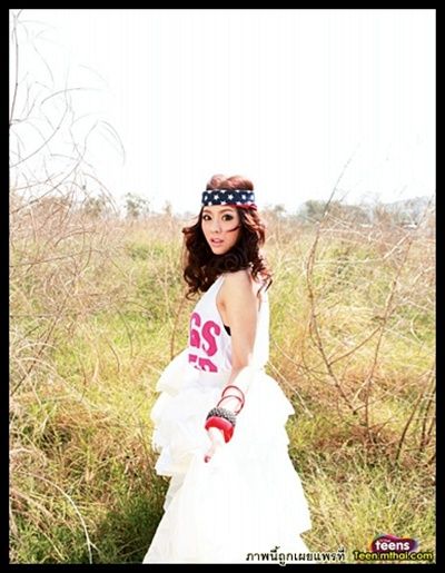 ไอซ์ ปรีชญา @ CANDY no.85 February 2012