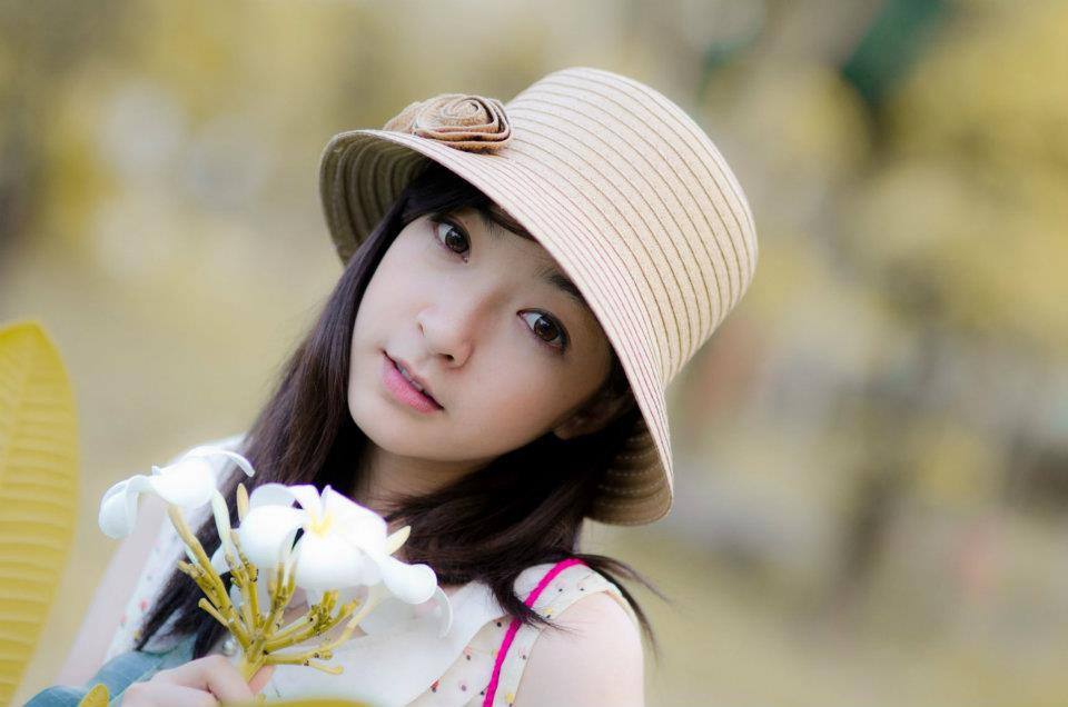 พี่เนย สาวขอนแก่น ขาวใสวิ๊ง 2