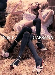 WE ♥ DOLCE & GABBANA*: CAROLINE TRENTINI, RAQUEL ZIMMERMANN, DOUTZEN KROES & LILY DONALDSON BY PHOTO