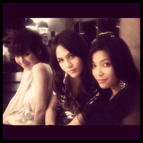 Chompoo Araya w/ friend @Instagram