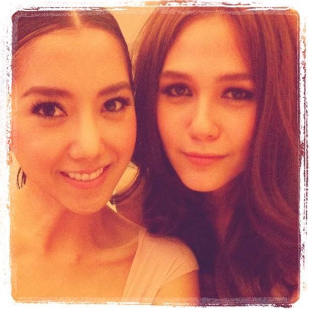 Chompoo Araya w/ friend @Instagram