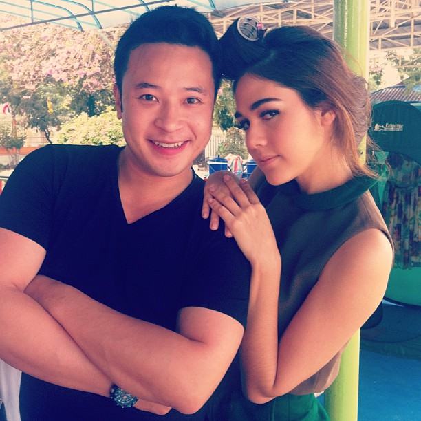 Chompoo Araya w/ friend @Instagram