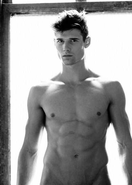 MASCULINE DOSAGE: KEVIN BAKER BY PHOTOGRAPHER GREG VAUGHAN