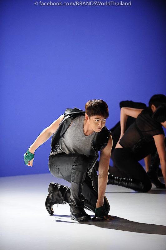 นิชคุณ & พีช-พชร @ เบี้องหลังถ่ายโฆษณา แบรนด์