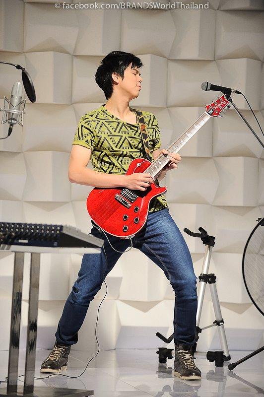 นิชคุณ & พีช-พชร @ เบี้องหลังถ่ายโฆษณา แบรนด์