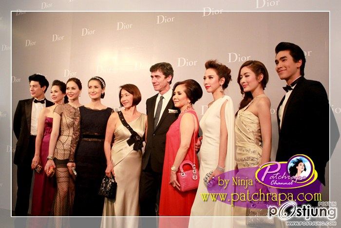 ประมวลภาพ"อั้ม พัชราภา"@ Grand opening Dior!!!