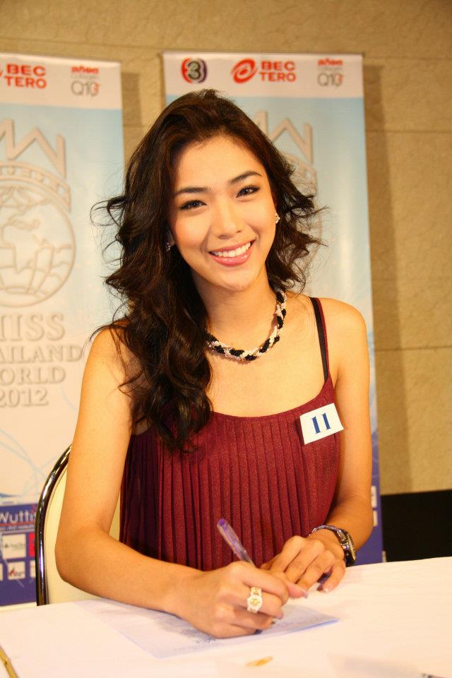 บรรยากาศรับสมัคร MTW 2012