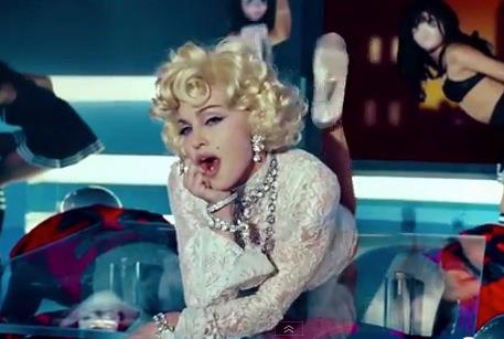 MV มาแล้ว Give Me All Your Luvin' (Feat. M.I.A. and Nicki Minaj)