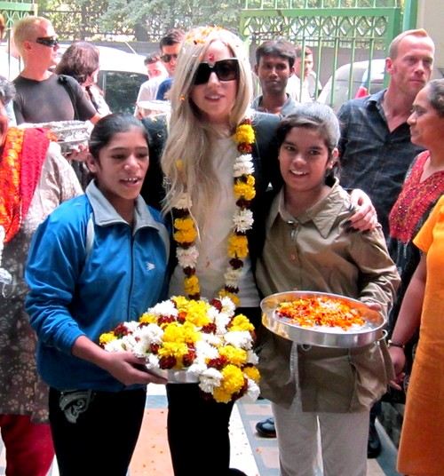 Lady Gaga ตอนไปที่ India