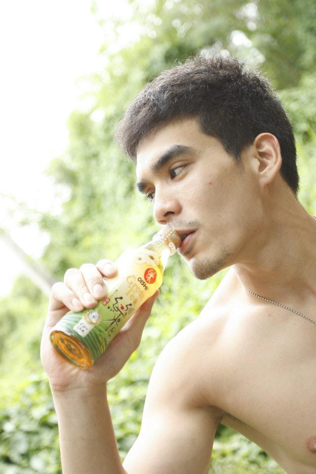 โอเล่ Men's Health MH4