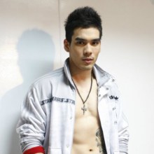 โอเล่ Men's Health MH4