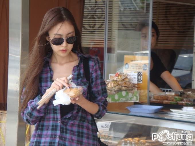 ยุนอึนเฮ (Yoon Eun Hye) ควง  คันมิยอน (Kan Miyon) เที่ยวประเทศญี่ปุ่น