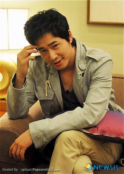 Kang Ji-Hwan