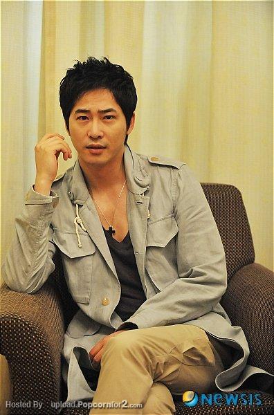 Kang Ji-Hwan