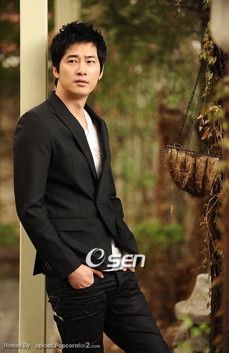 Kang Ji-Hwan