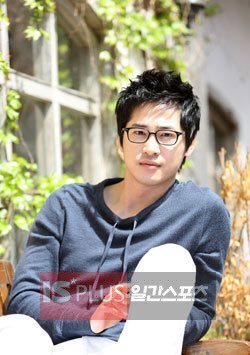 Kang Ji-Hwan