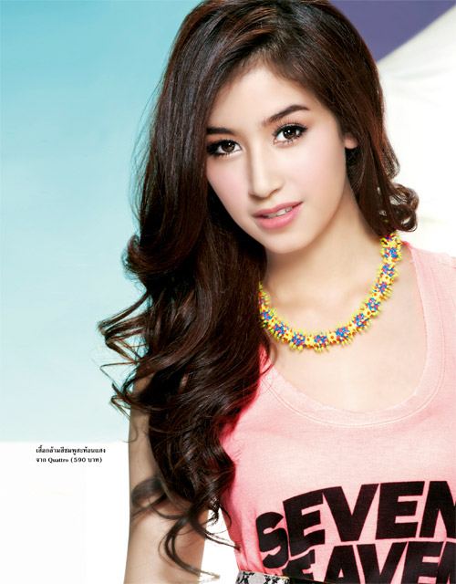 หมาก-ปริญ & มิ้นต์-ชาลิดา @ Lisa weekly 8-2-55